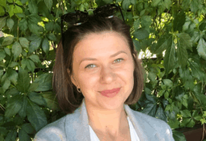 Елена Абдулганиева
